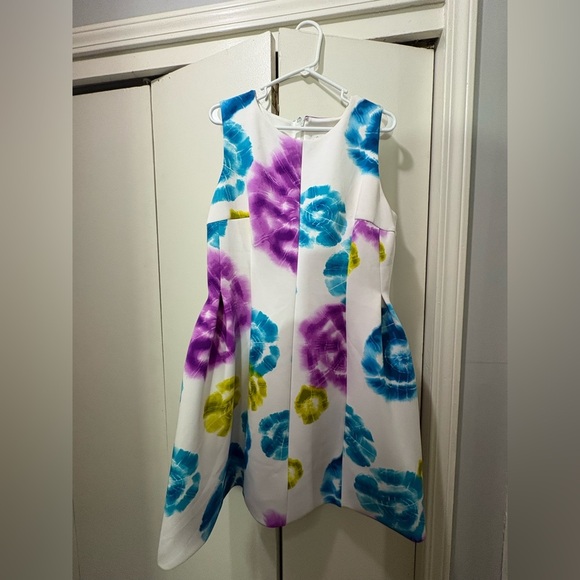 Calvin Klein Collection Dresses & Skirts - Colorful Floral women’s dress